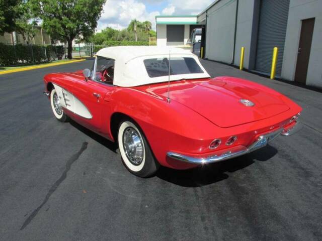 1961 chevrolet corvette 69142 miles red convertible v8 manual
