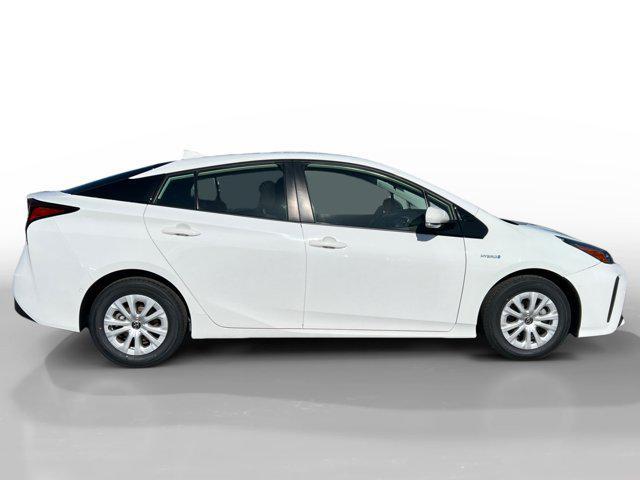 2020 toyota prius le