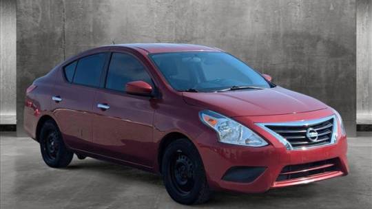 2017 nissan versa