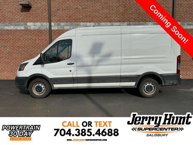 2023 ford transit-250 base