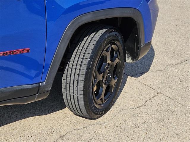 2023 jeep compass trailhawk