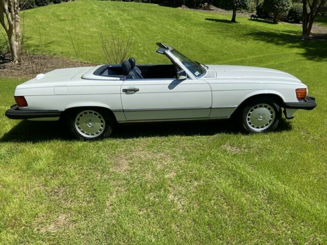 1989 mercedes-benz sl-class, white with 114687 miles available now!