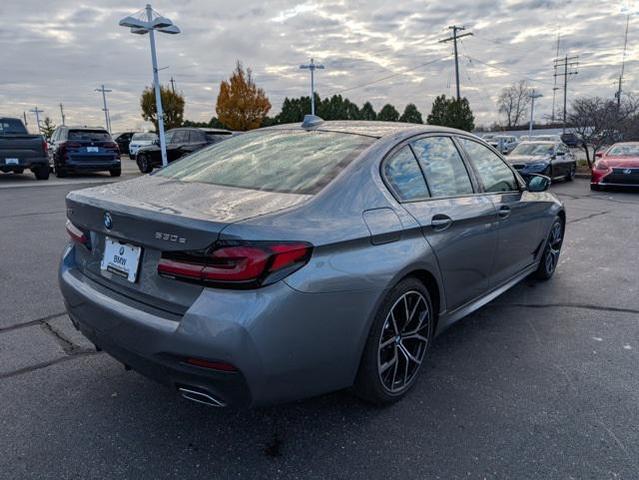 2021 bmw 530e base