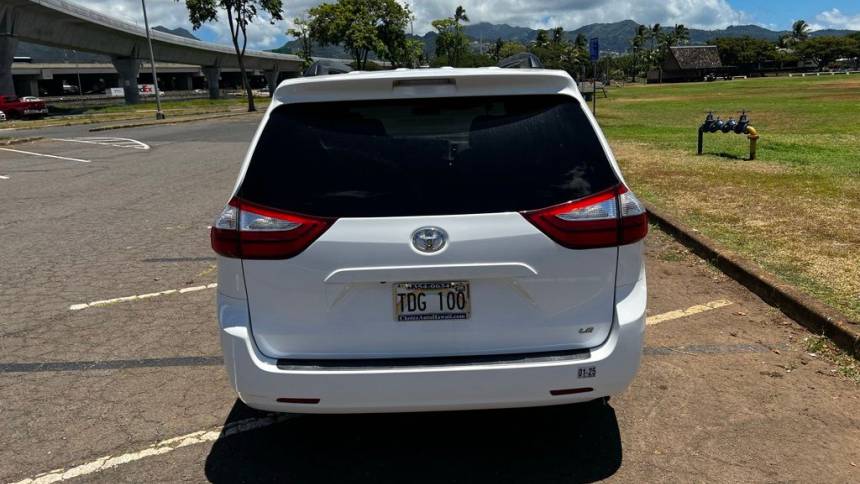 2017 toyota sienna