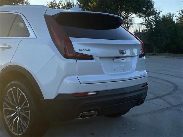 2022 cadillac xt4 luxury