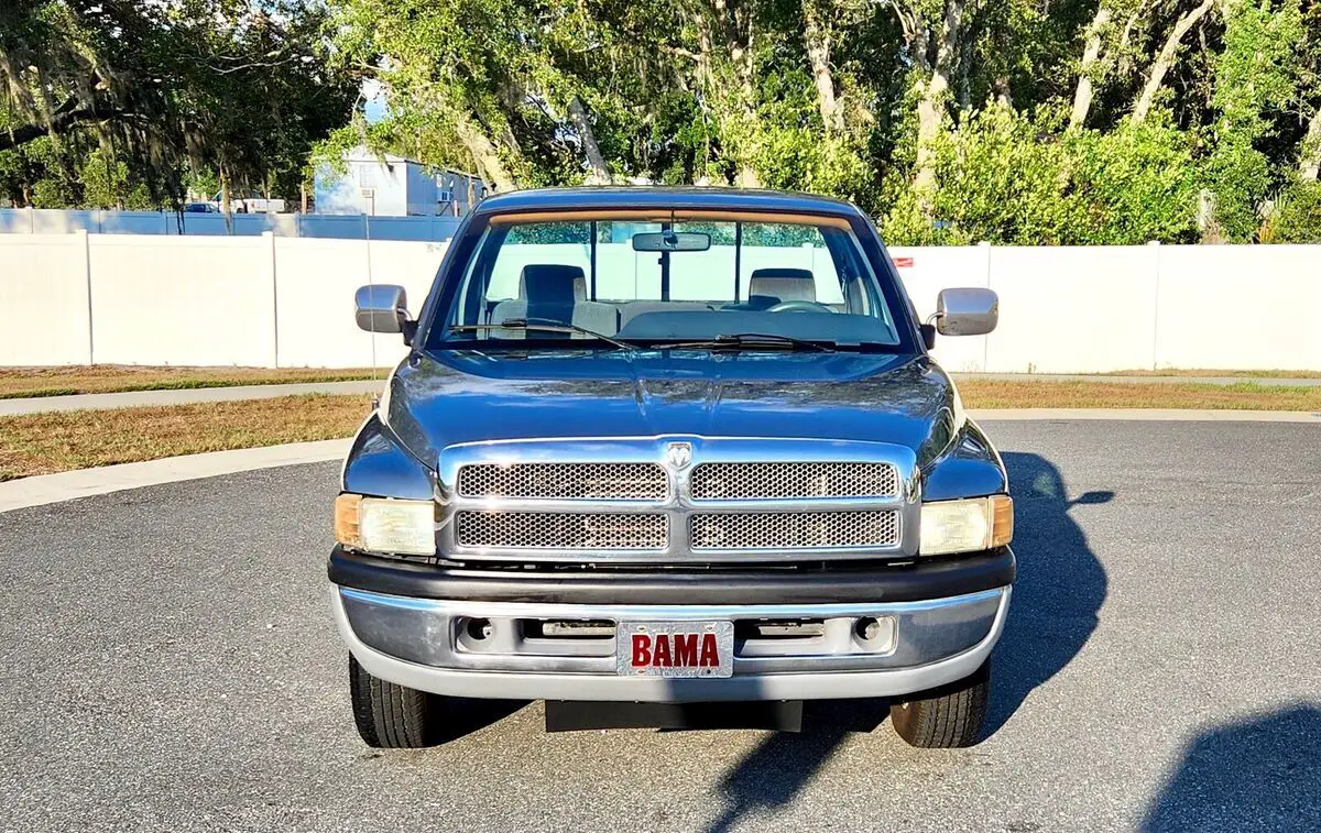 1994 dodge ram 1500 reg-cab short bed v8