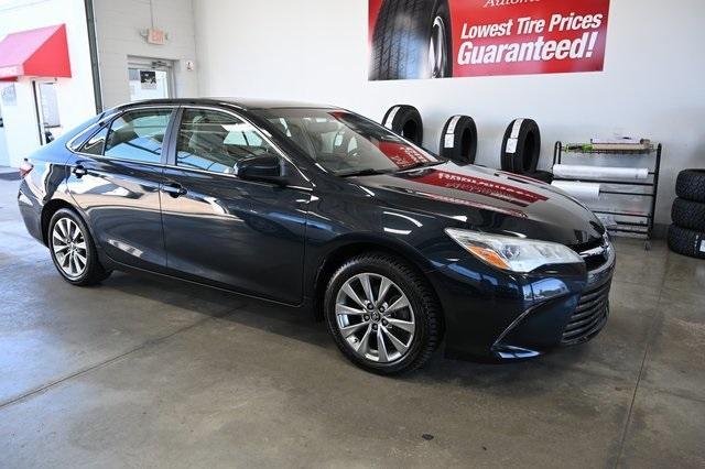 2016 toyota camry xle