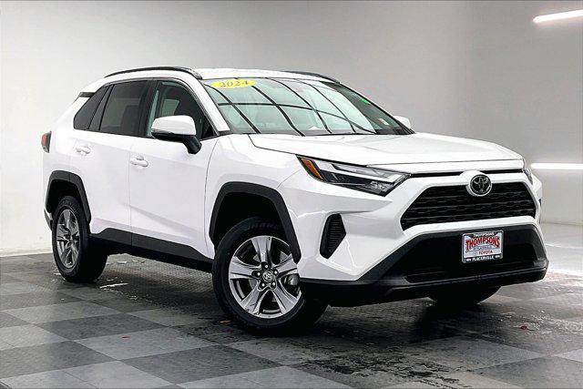 2024 toyota rav4 xle