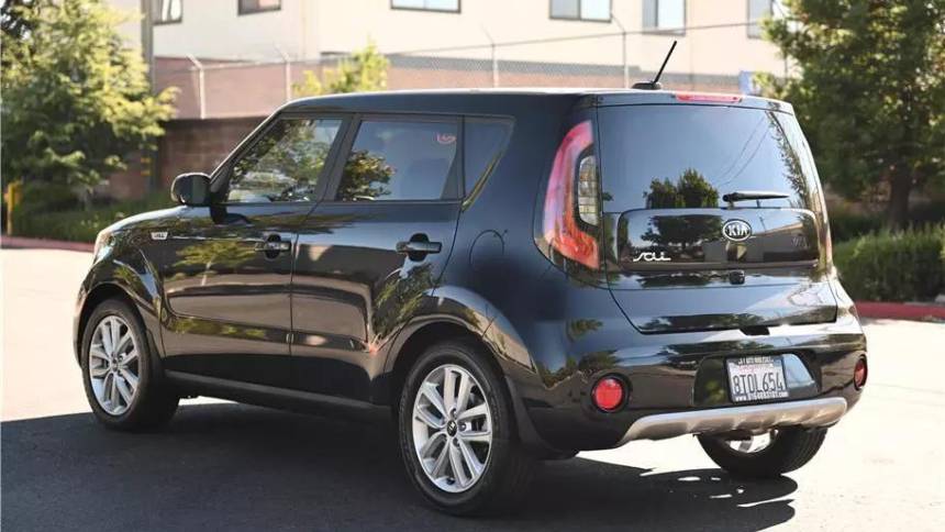 2019 kia soul +