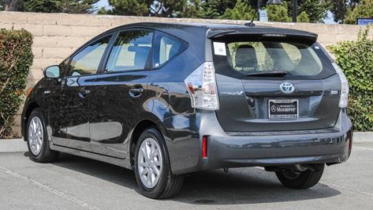 2013 Toyota Prius v (+)