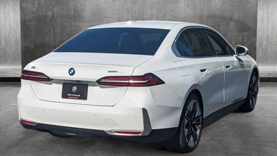 2024 BMW i5