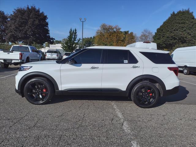 2022 ford explorer st