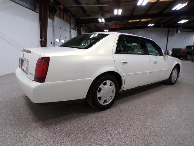 2004 cadillac deville base