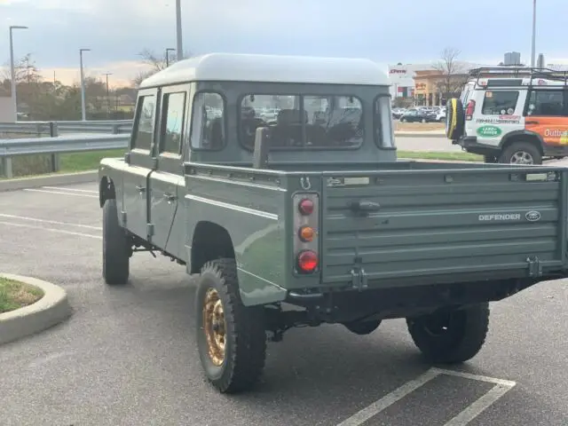 land rover defender 130