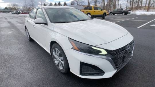 2025 Nissan Altima