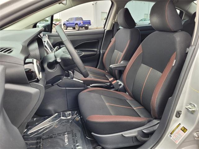 2022 nissan versa 1.6 sr