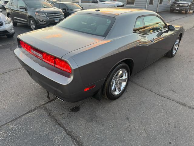 2011 dodge challenger base