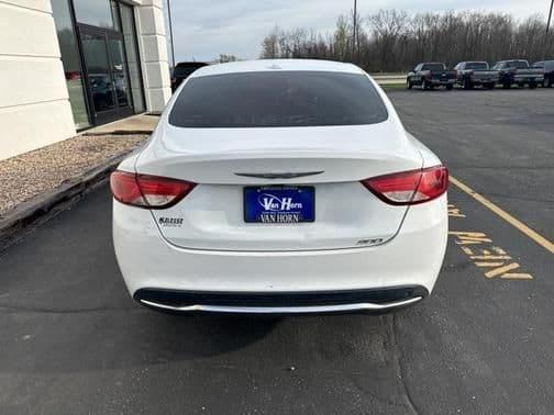 2015 chrysler 200 limited in plymouth, wisconsin