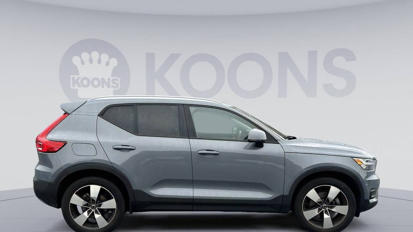 2022 volvo xc40 t5 momentum