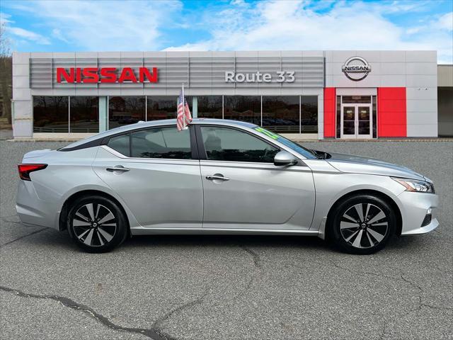 2022 nissan altima 2.5 sv