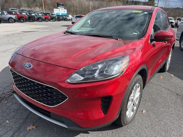 2020 ford escape se