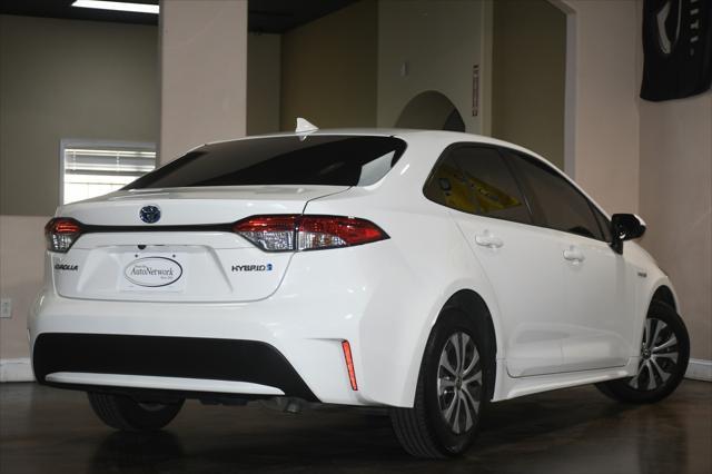 2020 toyota corolla hybrid se