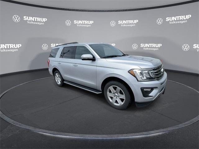 2018 ford expedition xlt