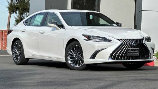 2025 Lexus ES