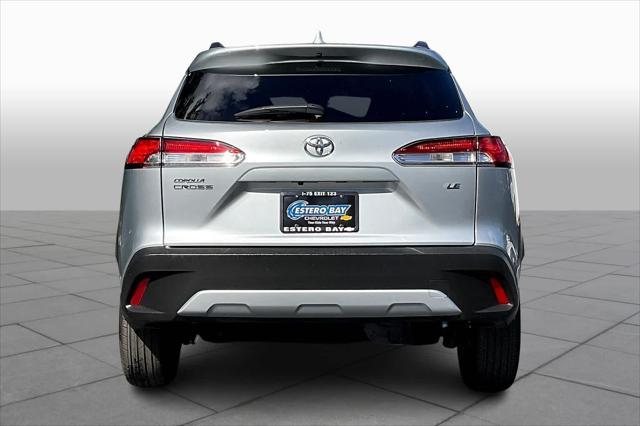 2022 toyota corolla cross le