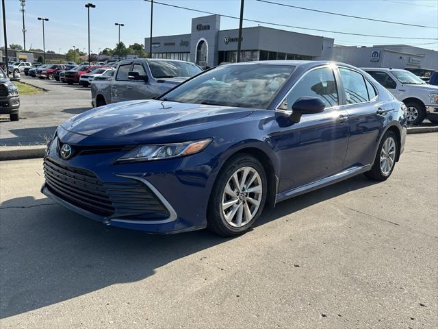 2023 toyota camry le