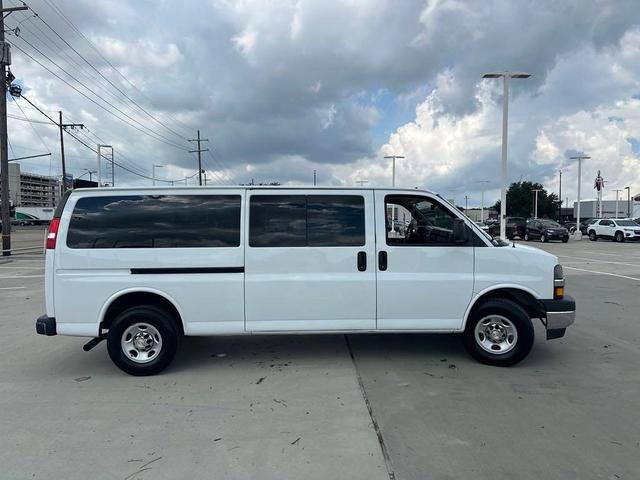 2021 chevrolet express 3500 lt