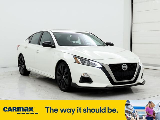 2019 nissan altima sr
