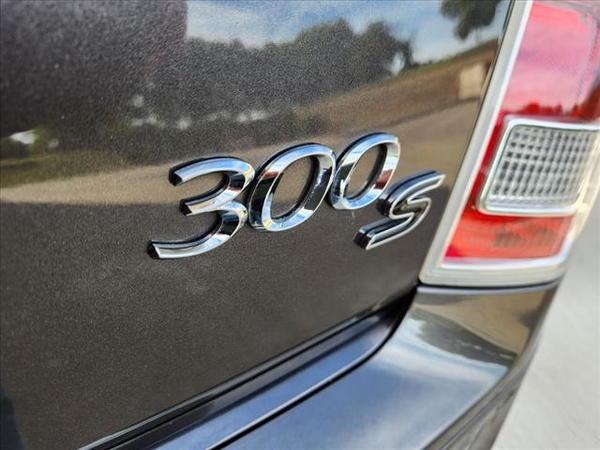 2013 chrysler 300 in dulles, virginia