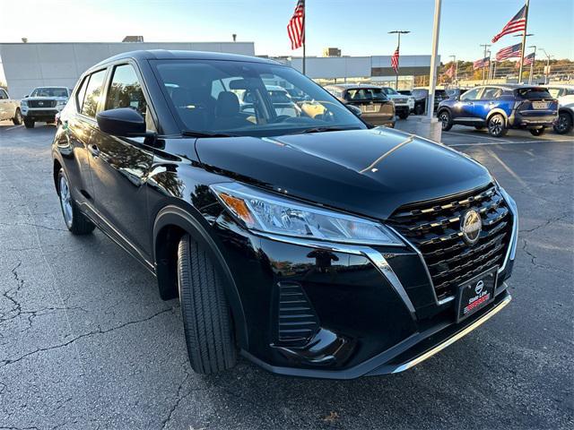 2023 nissan kicks s