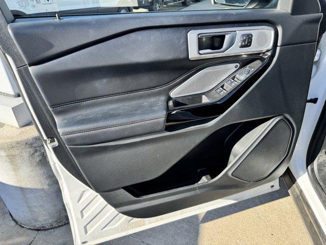 2022 ford explorer st