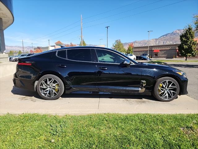 2022 kia stinger gt-line