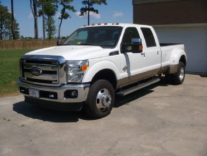 2011 ford f350 sd lariat diesel crew cab drw 4 wh dr only 800 miles in yorktown, va