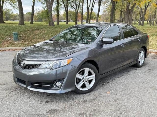 2012 toyota camry se