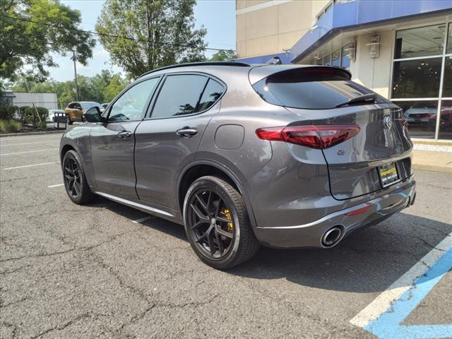 2021 alfa romeo stelvio ti