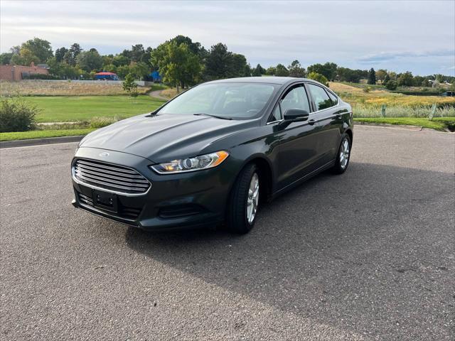 2015 ford fusion se