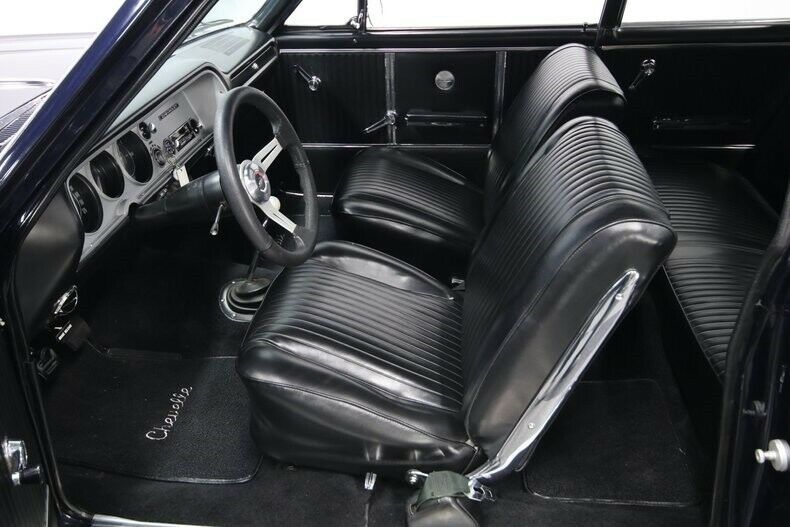 350 v8 4 speed manual p/s p/b cold r-134a a/c nice paint & interior clean