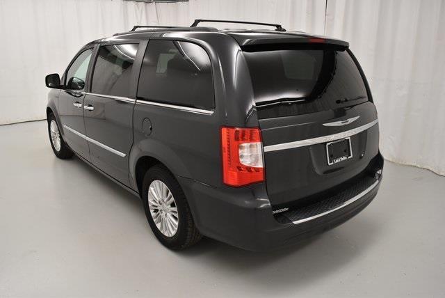 2011 chrysler town and country touring-l touring-l 4dr mini-van for sale in topeka, kansas