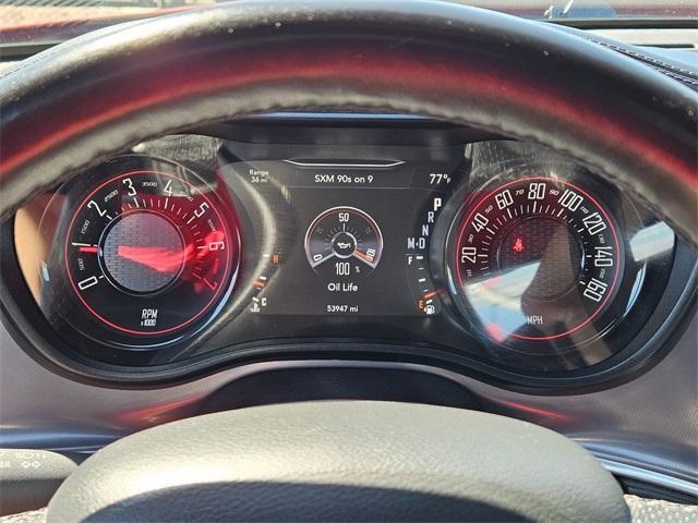 2022 dodge challenger sxt