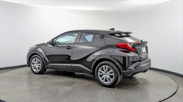 2021 toyota c-hr le