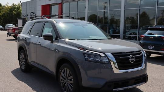 2024 Nissan Pathfinder sl