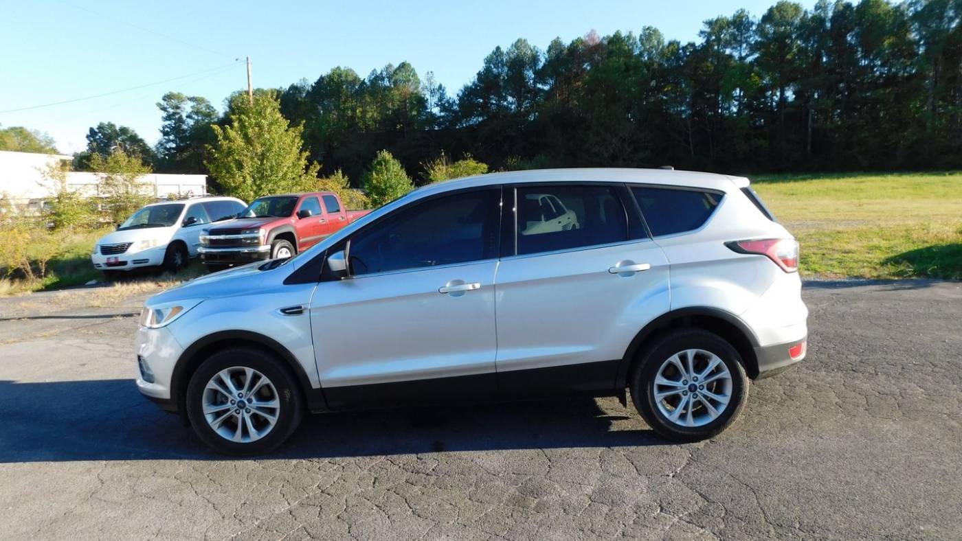2017 ford escape se