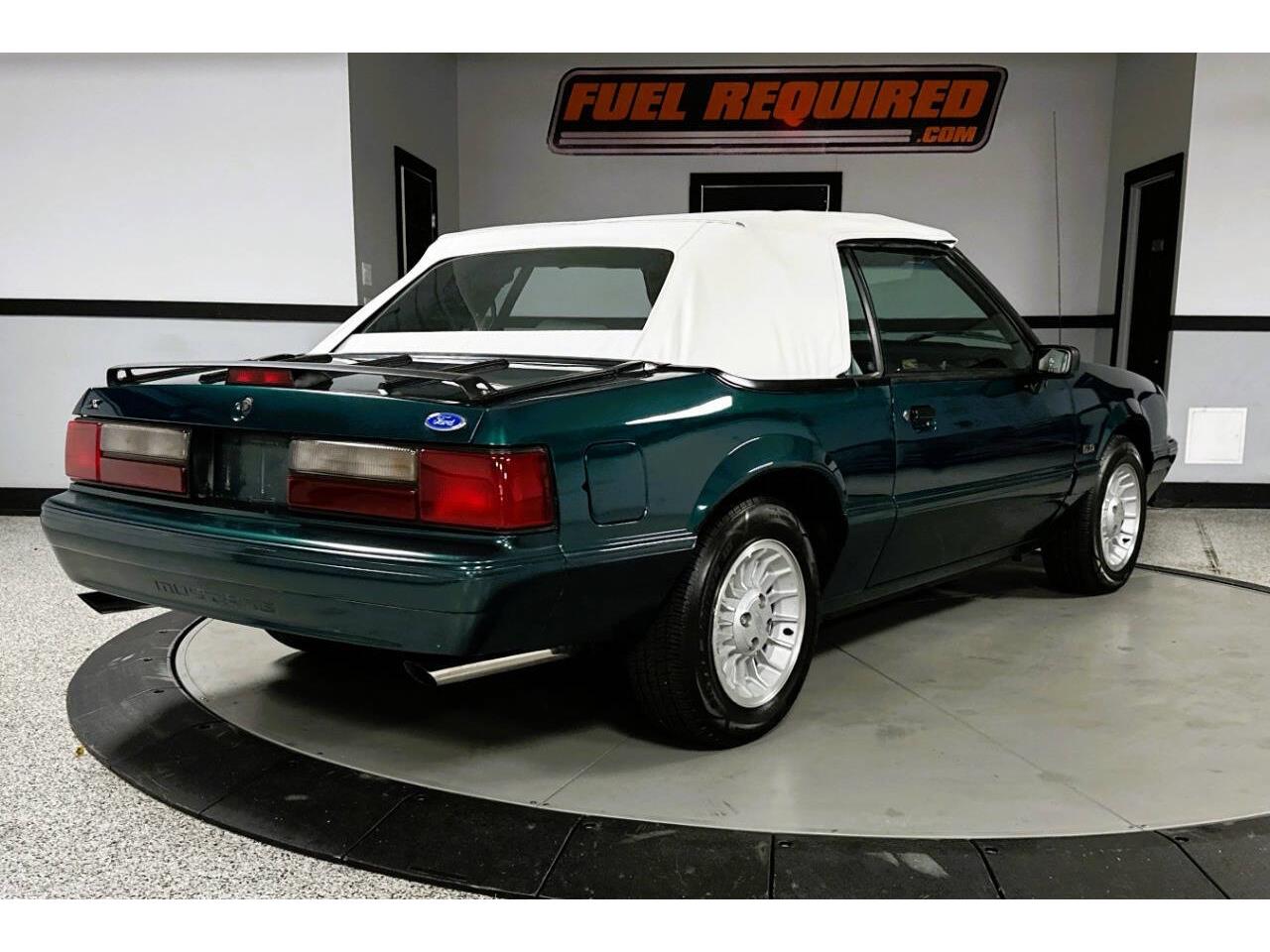 1990 ford mustang