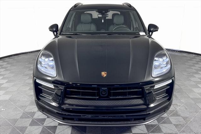 2024 porsche macan base