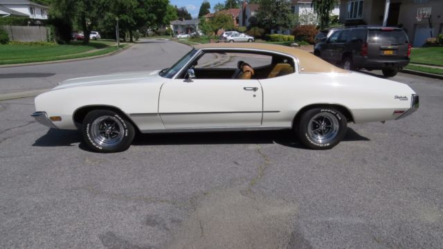 1972 buick skylark custom 2-dr hardtop