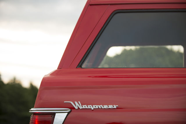 1968 jeep wagoneer - vintage - original presidential red